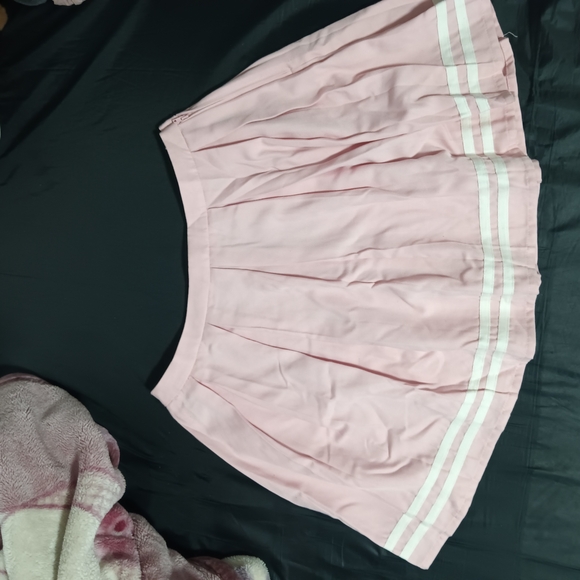 Hot Topic Light Pink Skater Skirt - Picture 3 of 7